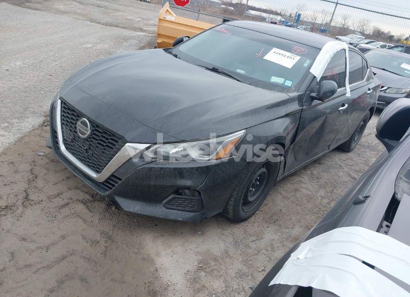 Photo 2 of 2019 Nissan Altima 2.5 S (VIN 1N4BL4BV9KC165634)