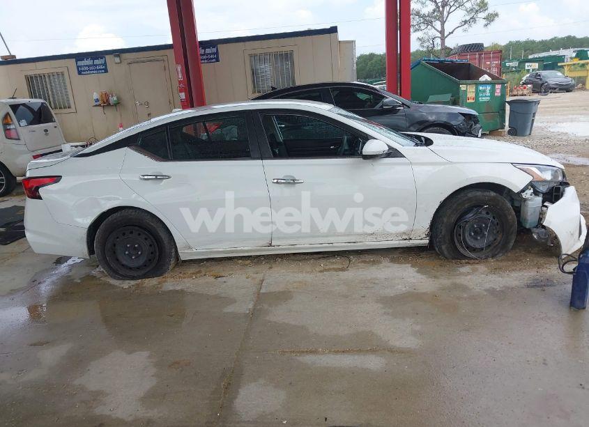 Photo 13 of 2019 Nissan Altima 2.5 S (VIN 1N4BL4BV9KC169313)