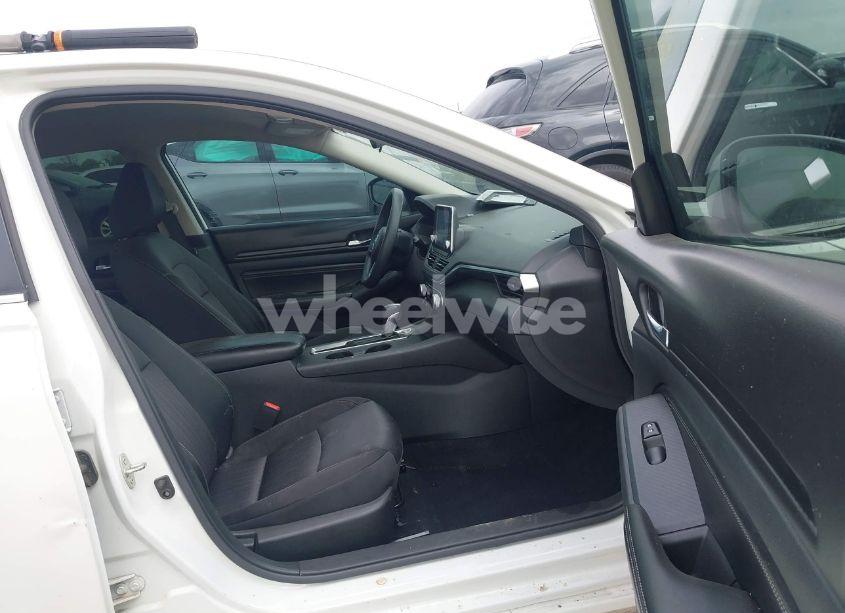 Photo 5 of 2019 Nissan Altima 2.5 S (VIN 1N4BL4BV9KC209969)