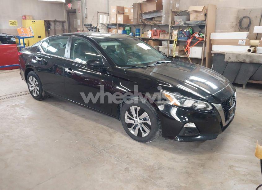2019 Nissan Altima 2.5 S (VIN 1N4BL4BV9KC232765) main photo