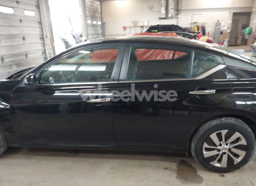 Photo 14 of 2019 Nissan Altima 2.5 S (VIN 1N4BL4BV9KC232765)