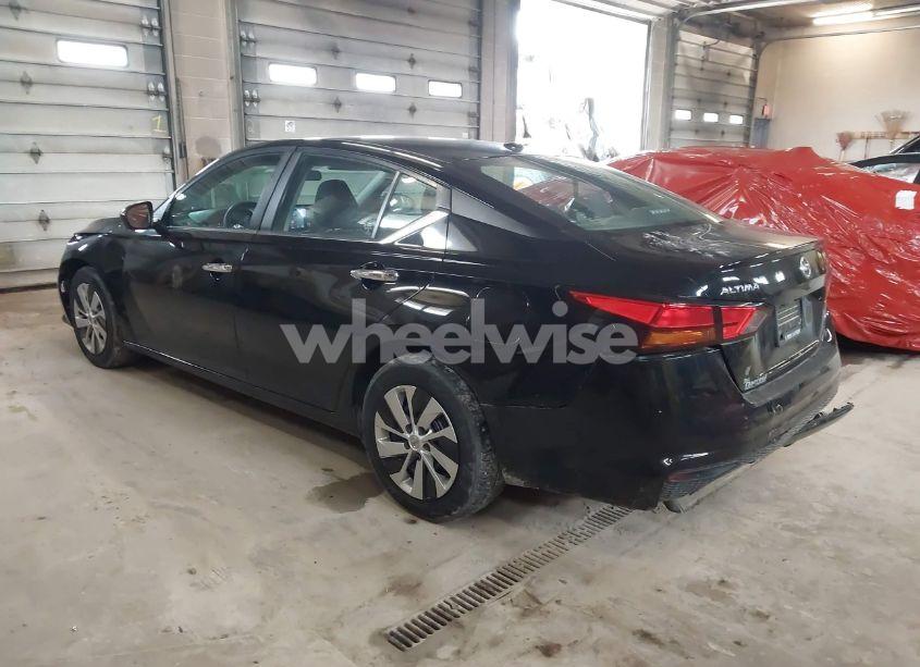 Photo 3 of 2019 Nissan Altima 2.5 S (VIN 1N4BL4BV9KC232765)