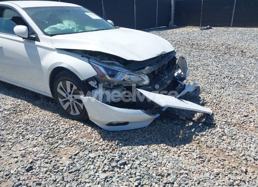 Photo 18 of 2019 Nissan Altima S (VIN 1N4BL4BV9KC244771)