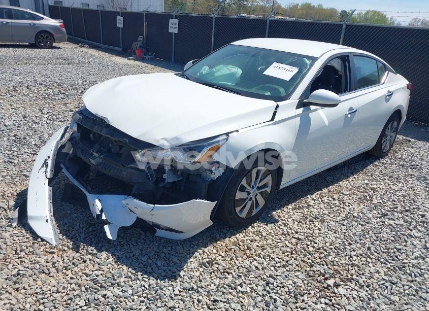 Photo 2 of 2019 Nissan Altima S (VIN 1N4BL4BV9KC244771)