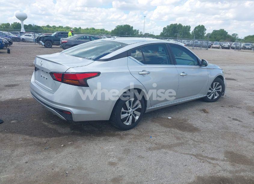 Photo 4 of 2019 Nissan Altima 2.5 S (VIN 1N4BL4BV9KC244995)