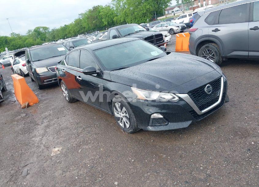2019 Nissan Altima 2.5 S (VIN 1N4BL4BV9KC254569) main photo
