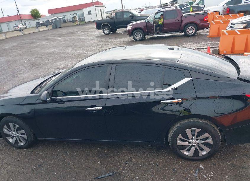 Photo 14 of 2019 Nissan Altima 2.5 S (VIN 1N4BL4BV9KC254569)