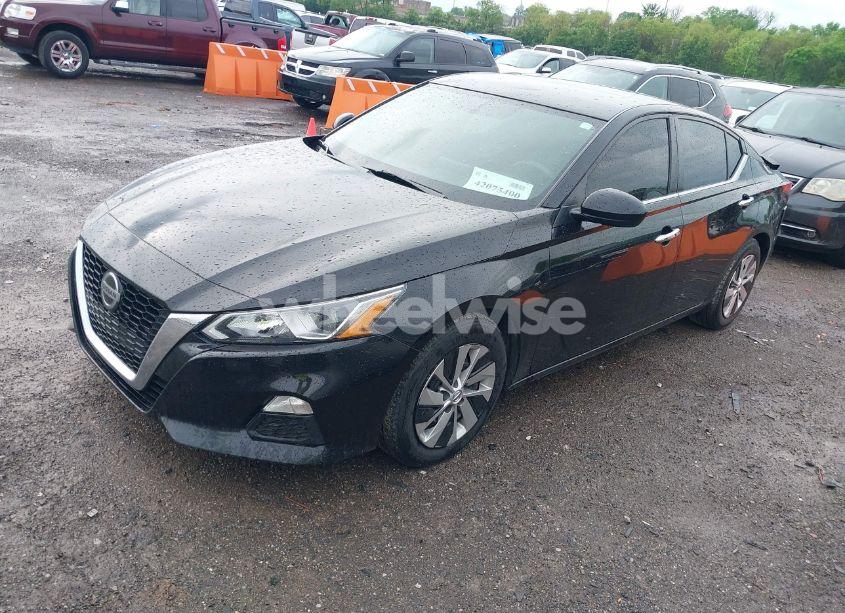 Photo 2 of 2019 Nissan Altima 2.5 S (VIN 1N4BL4BV9KC254569)