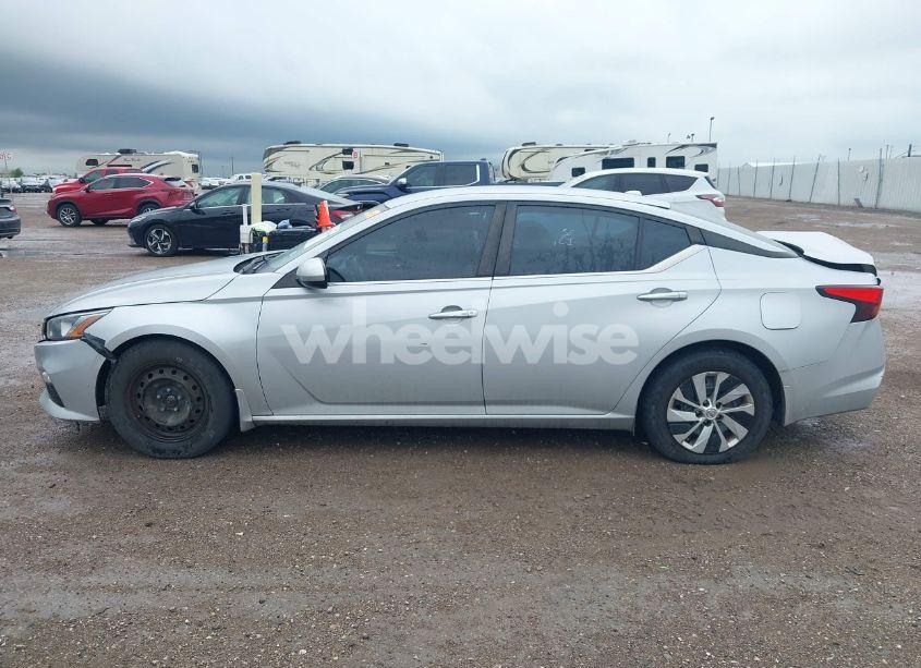 Photo 14 of 2019 Nissan Altima 2.5 S (VIN 1N4BL4BV9KN317786)