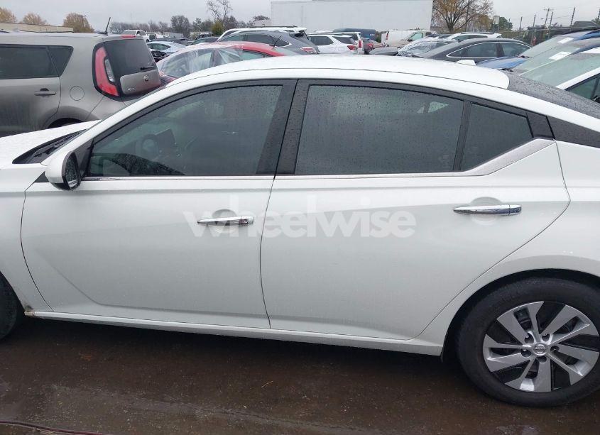 Photo 15 of 2020 Nissan Altima S FWD (VIN 1N4BL4BV9LC115219)