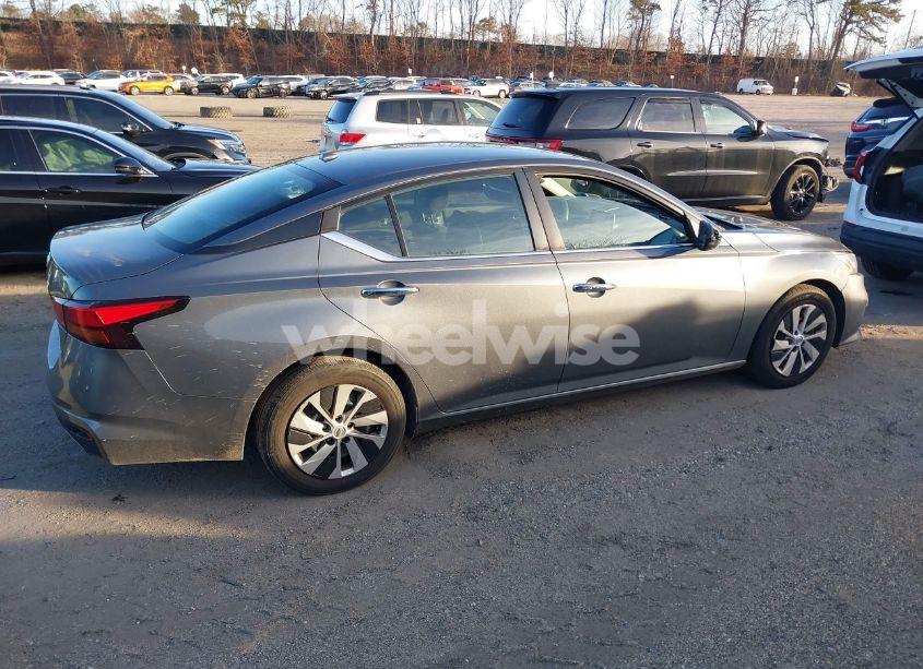 Photo 13 of 2020 Nissan Altima S FWD (VIN 1N4BL4BV9LC132330)