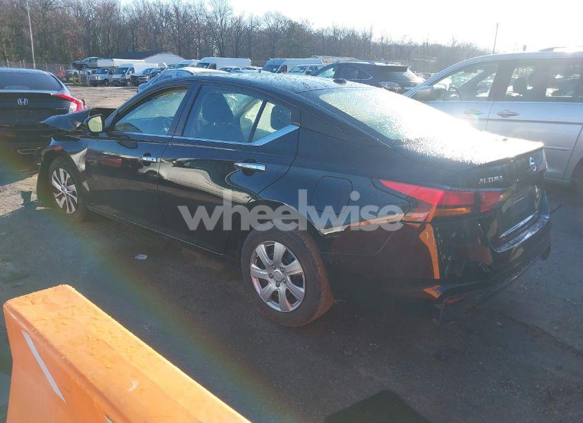 Photo 3 of 2020 Nissan Altima S FWD (VIN 1N4BL4BV9LC209293)