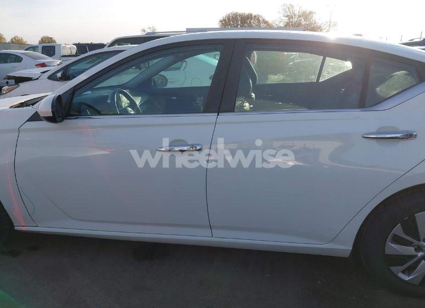 Photo 14 of 2020 Nissan Altima S FWD (VIN 1N4BL4BV9LC237790)