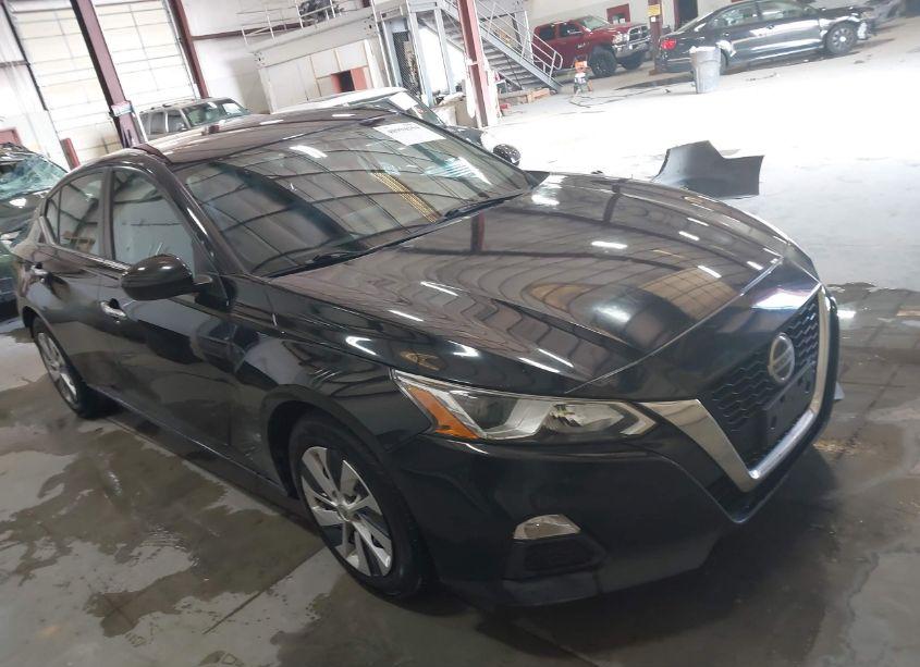 2020 Nissan Altima S FWD (VIN 1N4BL4BV9LC241404) main photo