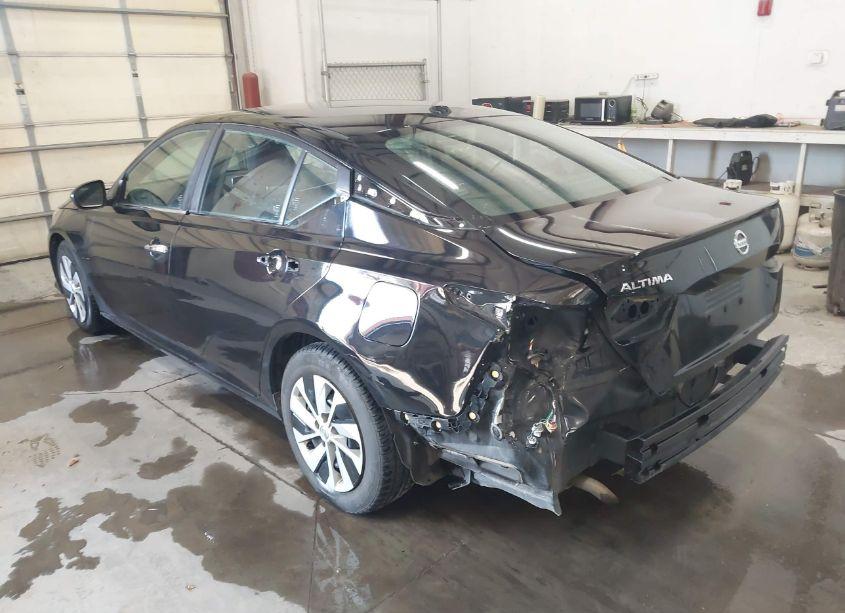 Photo 3 of 2020 Nissan Altima S FWD (VIN 1N4BL4BV9LC241404)