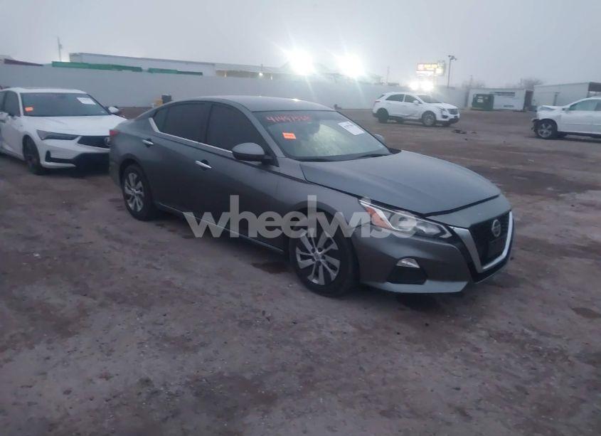 2020 Nissan Altima S FWD (VIN 1N4BL4BV9LC270059) main photo