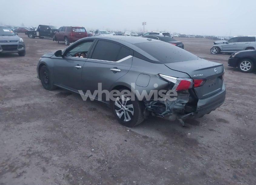 Photo 3 of 2020 Nissan Altima S FWD (VIN 1N4BL4BV9LC270059)