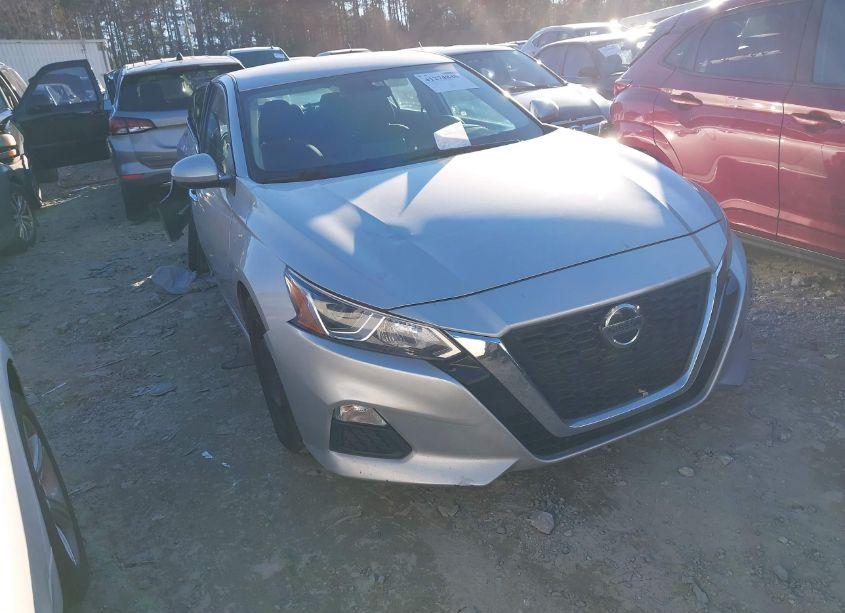 2020 Nissan Altima S FWD (VIN 1N4BL4BV9LC285208) main photo