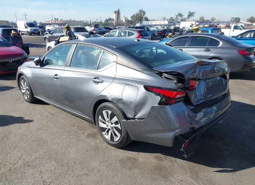 Photo 3 of 2020 Nissan Altima S FWD (VIN 1N4BL4BV9LC285404)
