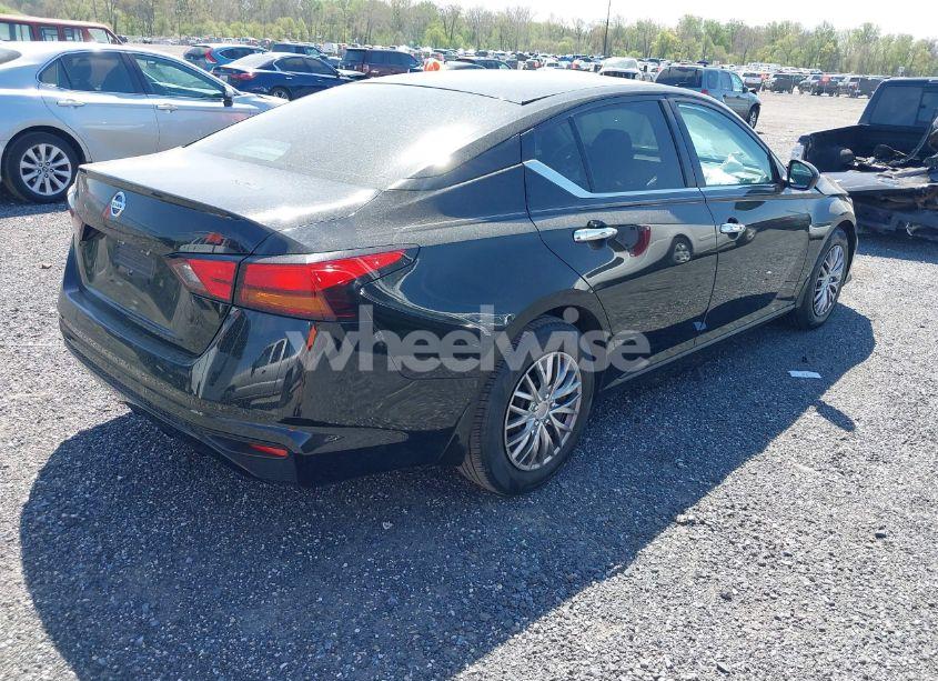 Photo 4 of 2021 Nissan Altima S FWD (VIN 1N4BL4BV9MN351701)