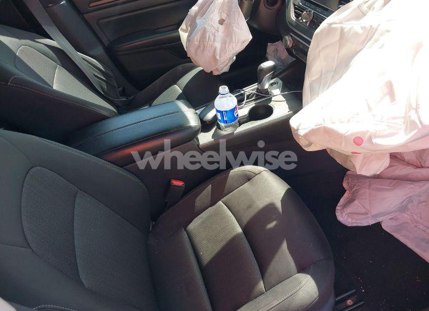 Photo 5 of 2021 Nissan Altima S FWD (VIN 1N4BL4BV9MN351701)