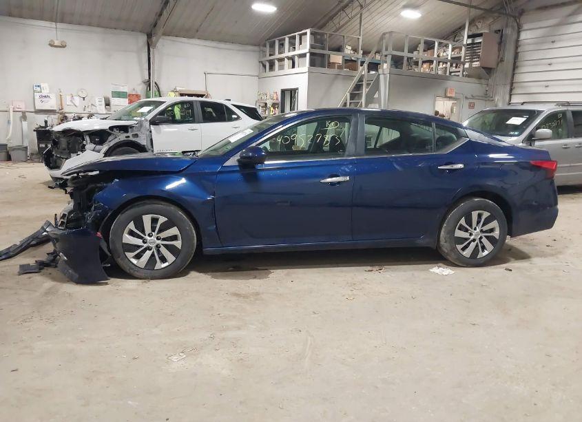 Photo 14 of 2021 Nissan Altima S FWD (VIN 1N4BL4BV9MN421570)