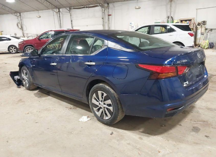 Photo 3 of 2021 Nissan Altima S FWD (VIN 1N4BL4BV9MN421570)