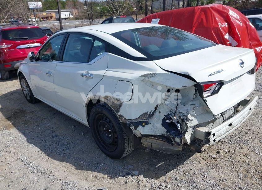 Photo 3 of 2022 Nissan Altima S FWD (VIN 1N4BL4BV9NN316898)
