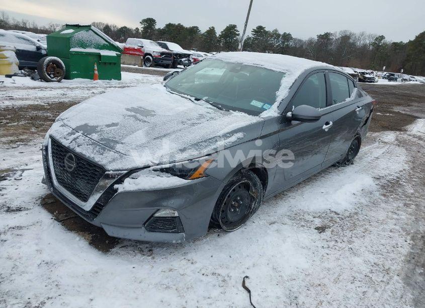 Photo 2 of 2022 Nissan Altima 2.5 S (VIN 1N4BL4BV9NN397546)