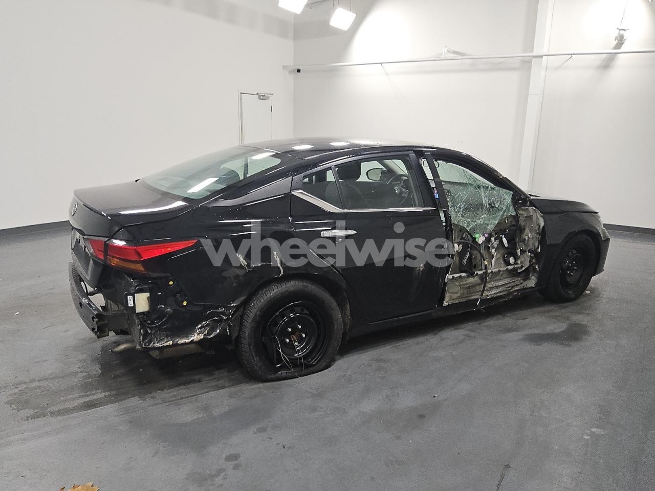 Photo 3 of 2024 NISSAN ALTIMA S (VIN 1N4BL4BV9RN418563)