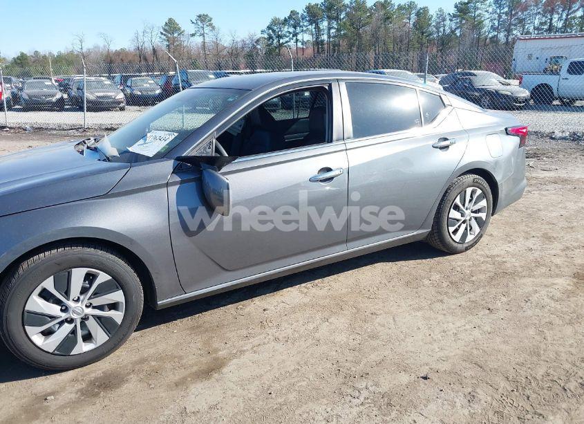 Photo 6 of 2019 Nissan Altima 2.5 S (VIN 1N4BL4BVXKC166923)