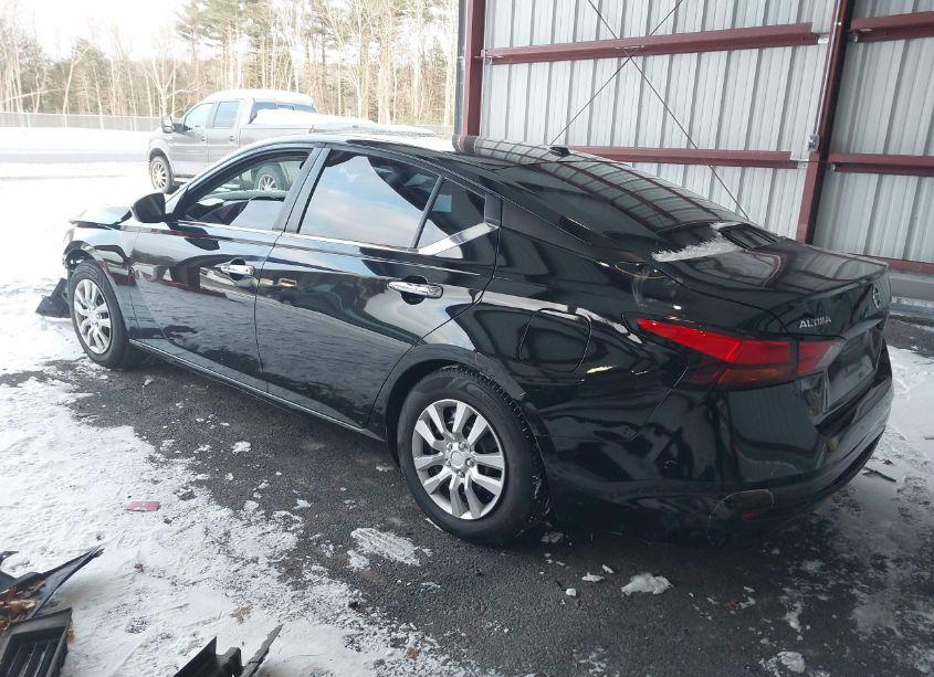 Photo 3 of 2019 Nissan Altima 2.5 S (VIN 1N4BL4BVXKC210578)