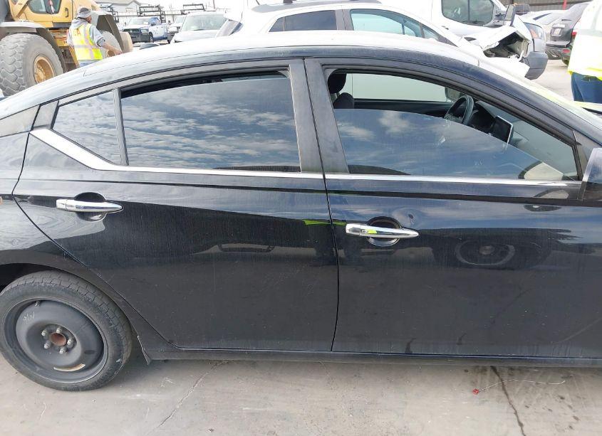 Photo 13 of 2019 Nissan Altima 2.5 S (VIN 1N4BL4BVXKC210595)