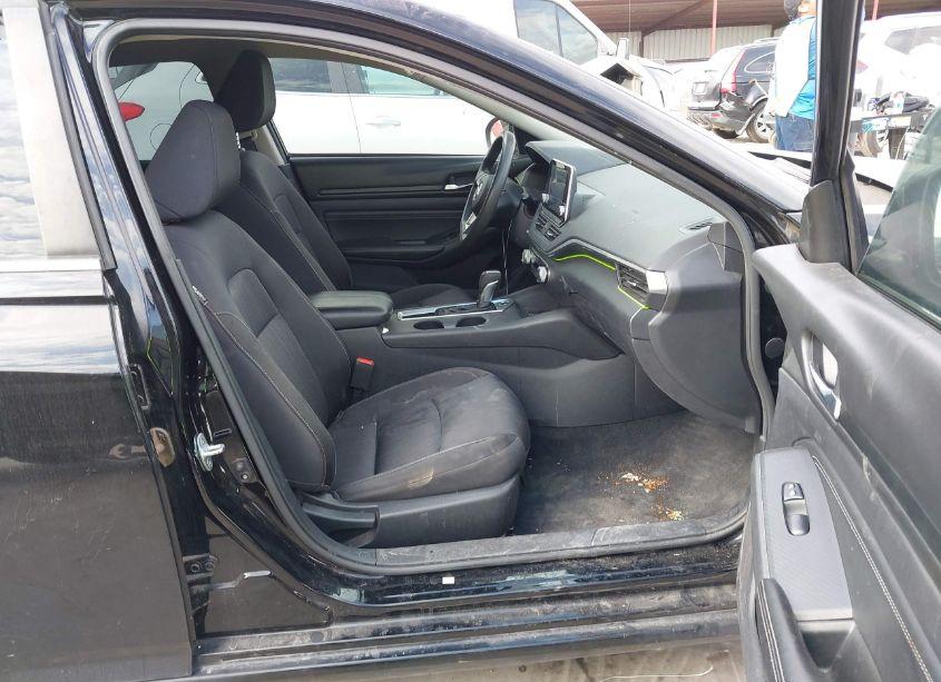 Photo 5 of 2019 Nissan Altima 2.5 S (VIN 1N4BL4BVXKC210595)