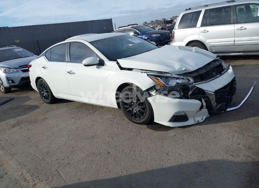 2019 Nissan Altima 2.5 S (VIN 1N4BL4BVXKC221290) main photo