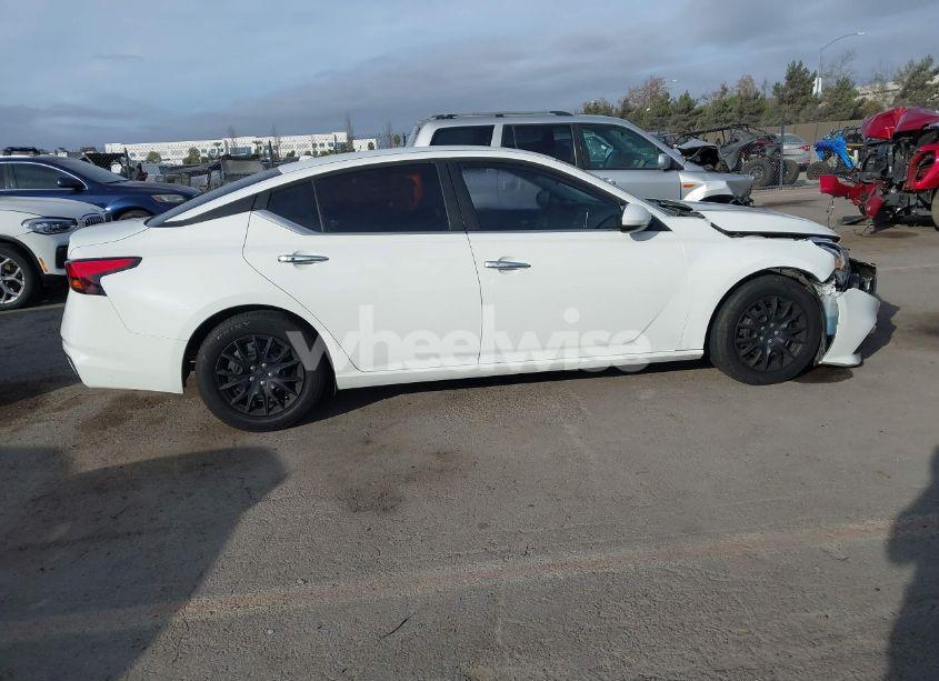 Photo 13 of 2019 Nissan Altima 2.5 S (VIN 1N4BL4BVXKC221290)