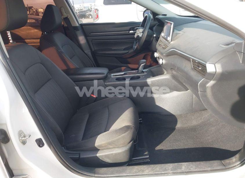 Photo 5 of 2019 Nissan Altima 2.5 S (VIN 1N4BL4BVXKC221290)