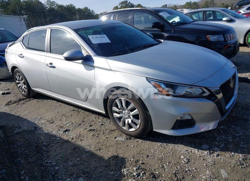 2019 Nissan Altima 2.5 S (VIN 1N4BL4BVXKC233990) main photo