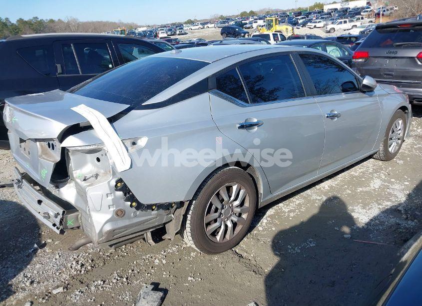 Photo 4 of 2019 Nissan Altima 2.5 S (VIN 1N4BL4BVXKC233990)