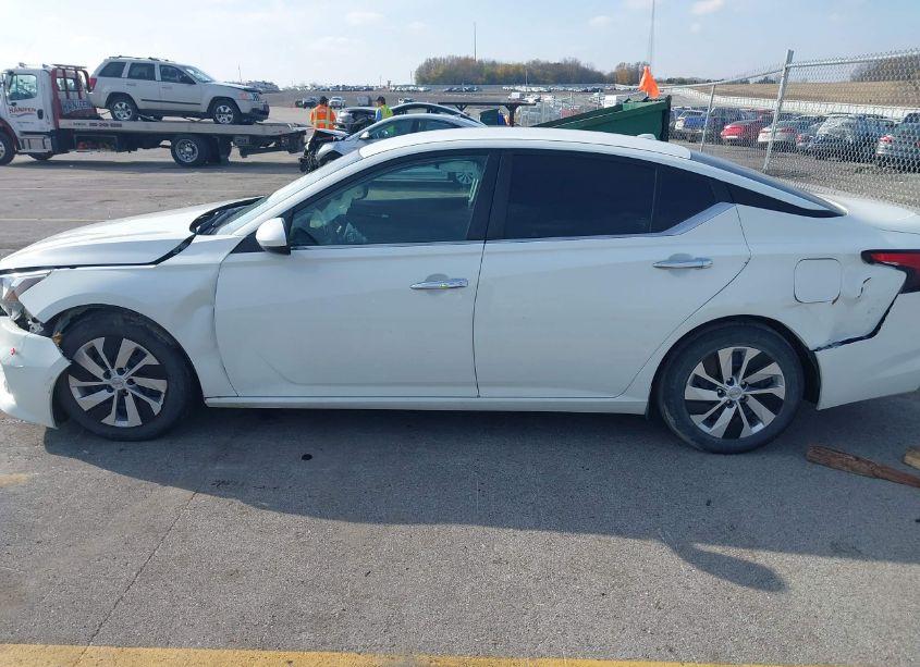 Photo 15 of 2019 Nissan Altima 2.5 S (VIN 1N4BL4BVXKC239448)