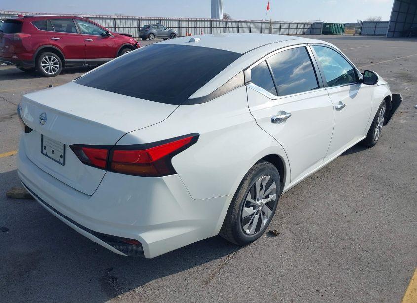 Photo 4 of 2019 Nissan Altima 2.5 S (VIN 1N4BL4BVXKC239448)