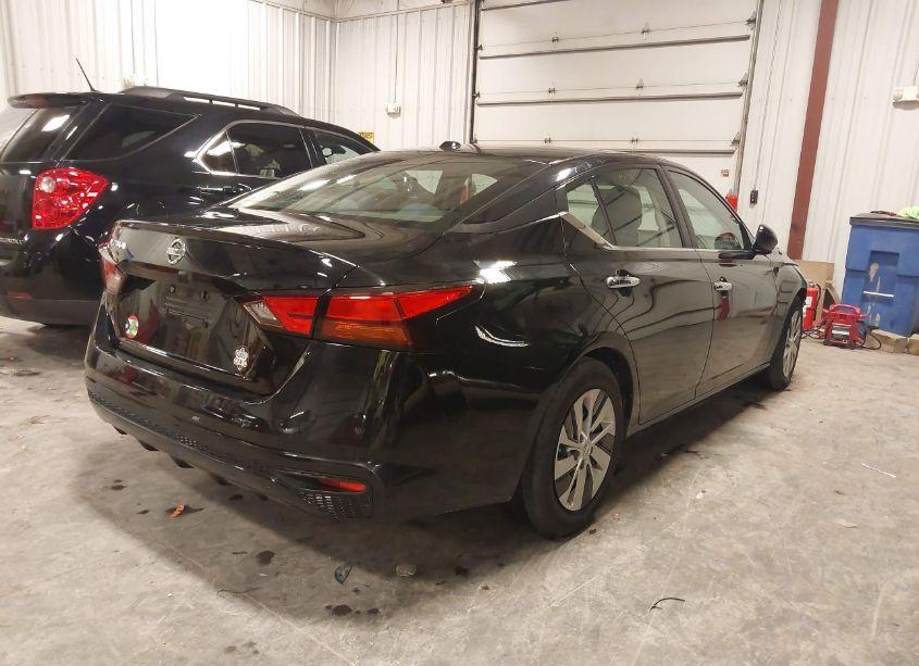 Photo 4 of 2019 Nissan Altima 2.5 S (VIN 1N4BL4BVXKC243757)