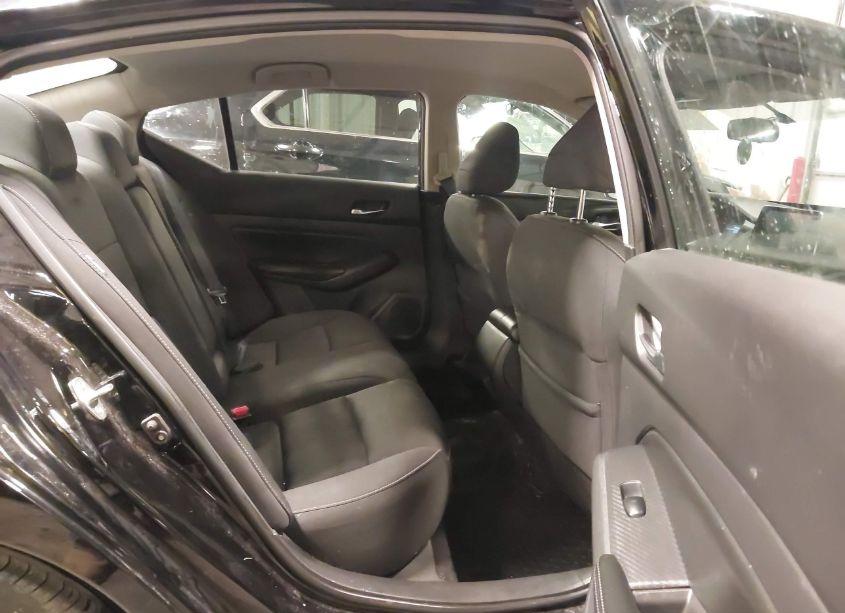 Photo 8 of 2019 Nissan Altima 2.5 S (VIN 1N4BL4BVXKC243757)