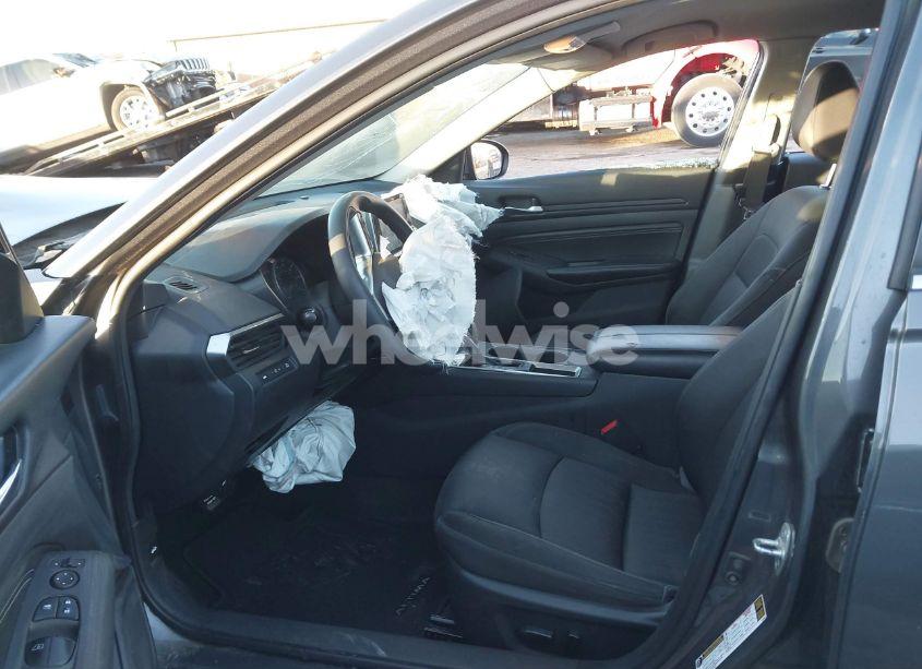 Photo 5 of 2019 Nissan Altima 2.5 S (VIN 1N4BL4BVXKN307476)