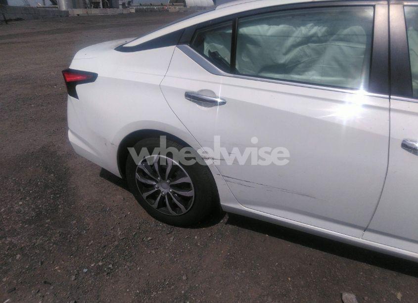 Photo 18 of 2020 Nissan Altima S FWD (VIN 1N4BL4BVXLC139190)