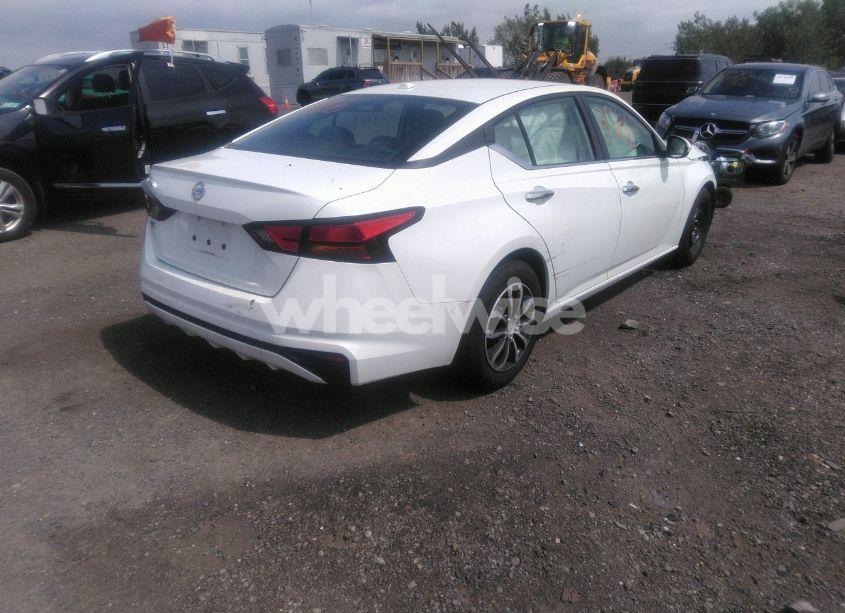 Photo 4 of 2020 Nissan Altima S FWD (VIN 1N4BL4BVXLC139190)