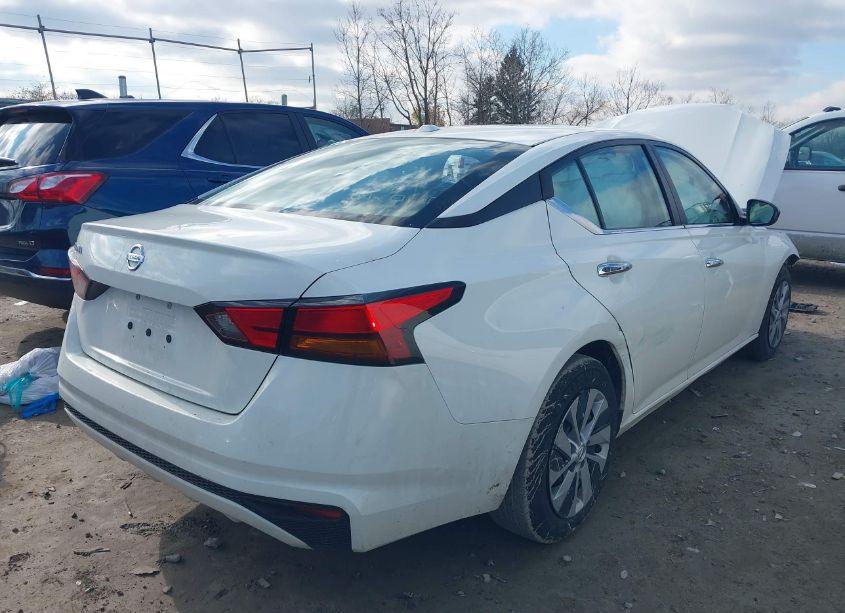 Photo 4 of 2020 Nissan Altima S FWD (VIN 1N4BL4BVXLC151419)