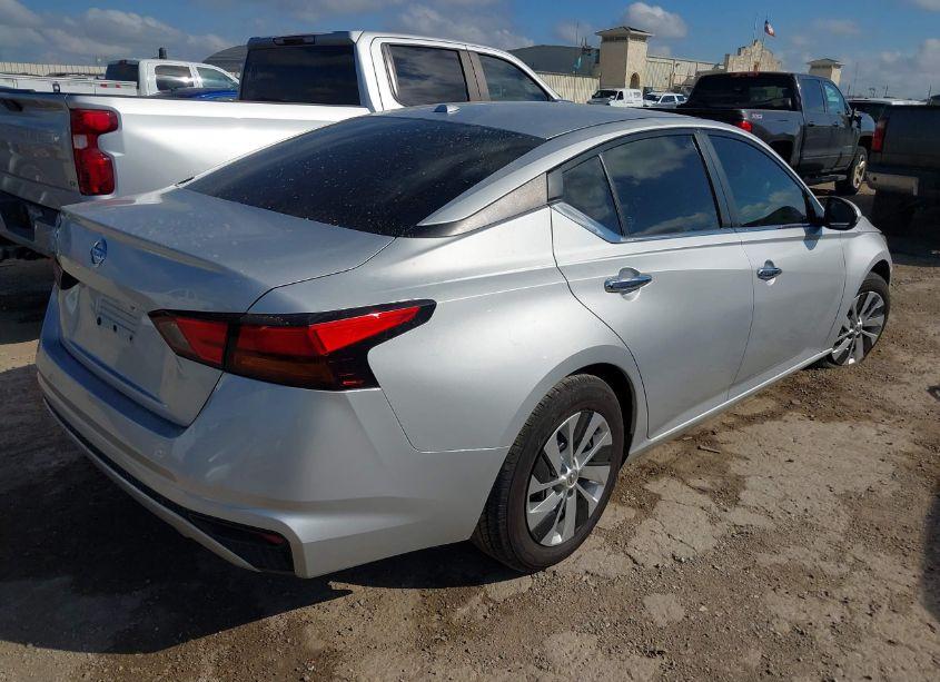 Photo 4 of 2020 Nissan Altima S FWD (VIN 1N4BL4BVXLC162694)