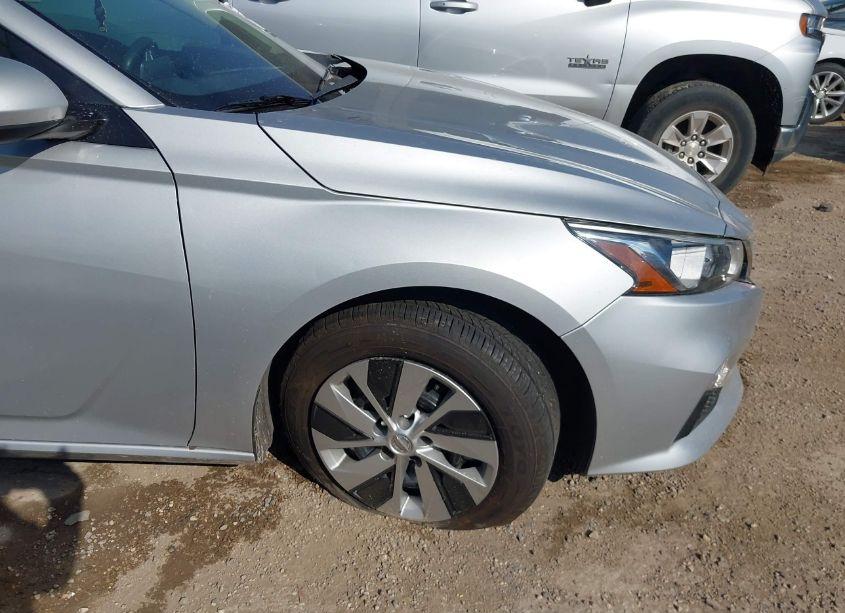 Photo 6 of 2020 Nissan Altima S FWD (VIN 1N4BL4BVXLC162694)