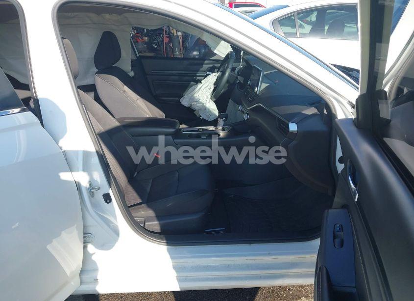 Photo 5 of 2020 Nissan Altima S FWD (VIN 1N4BL4BVXLC167989)